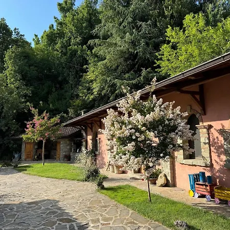 Сasa de vacaciones Gorghe San Severino Lucano